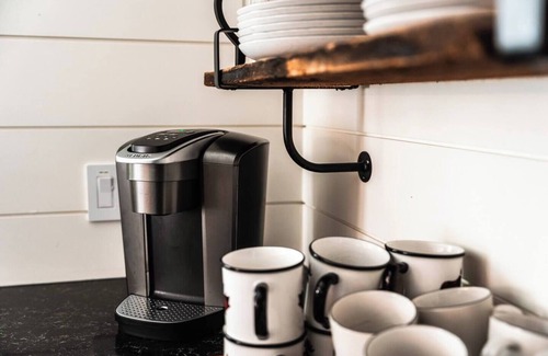 Dysart et al Cabina | Scandi Wellness Getaway for 2 w/ Hot Tub | Sauna | Lake