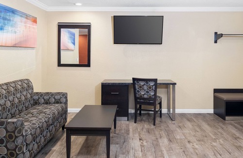 Carlsbad Village Hotel | Scandia Motel