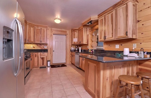 Fifield Casa | Scandinavian hand-scribed full log home on 31 acres and a quiet lake and trails