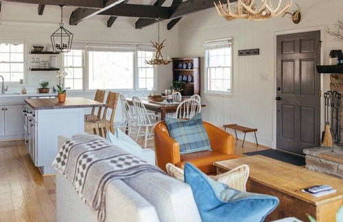 Blowing Rock Cabina | Recientemente renovado cabina inspirada escandinava en Blowing Rock