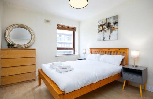 North Wall Apartamento | Scandinavian-Inspired 2Bed near River Liffey