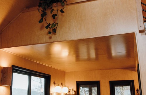 Marblemount Cabina | Scandinavian Luxury-Off Grid Cabin close to North Cascades National Park