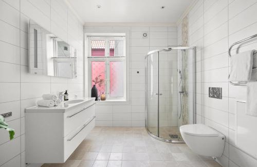 Nygard Apartamento | Scandinavian Luxury in Bergen's Finest Street