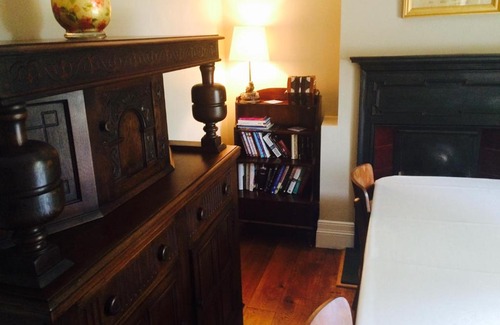 Cookstown Casa | Scarlett Rose Cottage