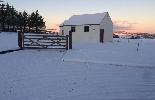 Cookstown Casa | Scarlett Rose Cottage
