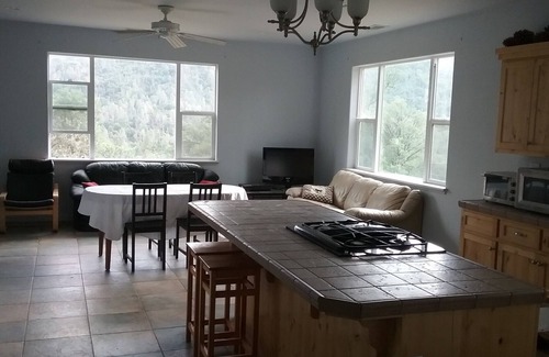 Midpines Casa | Yosemite Pilgrim Path