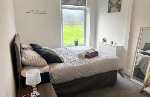 Llanrwst Apartamento | Scenic 2Bed Retreat - Gateway to Snowdonia