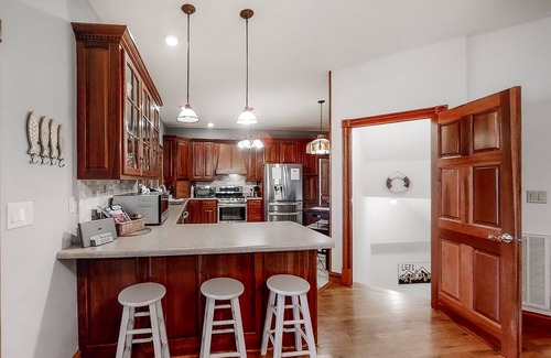 Rock Harbor Casa | Scenic 6BR lakefront home in cove with private dock, boat slips, hot tub-Dogs ok