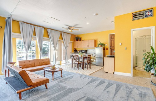 Aurora Apartamento | Scenic Aurora Studio on 3 Acres: Easy 1-70 Access