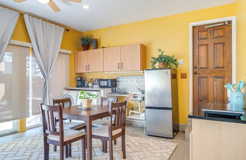 Aurora Apartamento | Scenic Aurora Studio on 3 Acres: Easy 1-70 Access