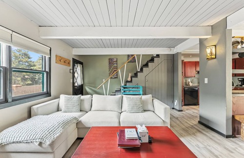 Vail Condominio | Scenic Basecamp Retreat | Near Trails & Town