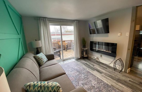 Quidi Vidi Casa | Scenic Bliss In Quidi Vidi Sleep4 New Hot Tub