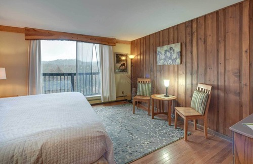 Florissant Cabina | Scenic 'Dawn of Hope Ranch' Lodge w/ Zipline!