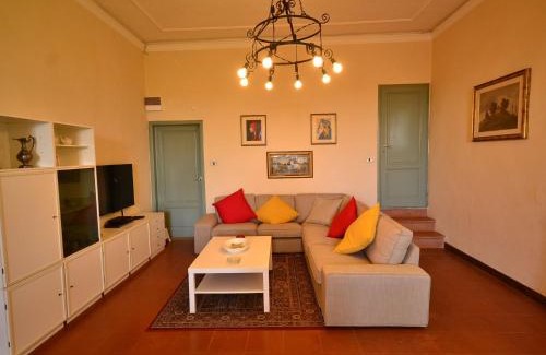 Montefiridolfi Casa | Scenic Escape in the Chianti