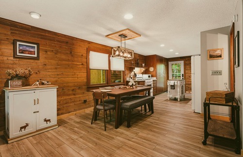 Sylva Cabina | Scenic Falls Cabin - Luxury Retreat w/ Private 65’ Waterfall & Natural Pool