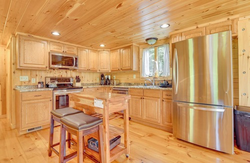Franconia Cabina | Scenic Franconia Cabin ~ 6 Mi to Cannon Mountain!