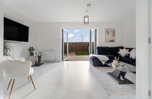 Glasgow Casa | Scenic getaway, open plan home! 2bed park for free