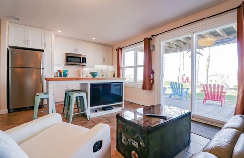 Stratford Apartamento | Estancia escénica frente al mar con vistas al puerto y la ciudad de Charlottetown.