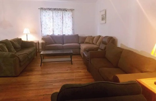 Bloomingburg Casa | Scenic Hiking Paradise! Deck and Fire Pit!!