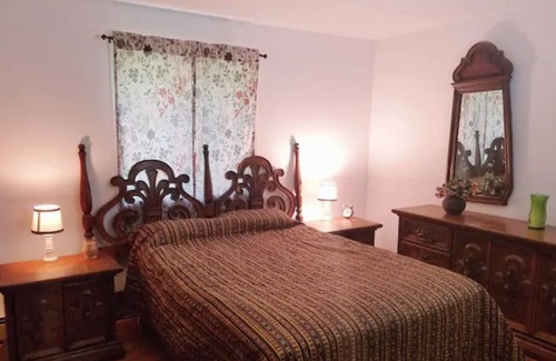 Bloomingburg Casa | Scenic Hiking Paradise! Deck and Fire Pit!!