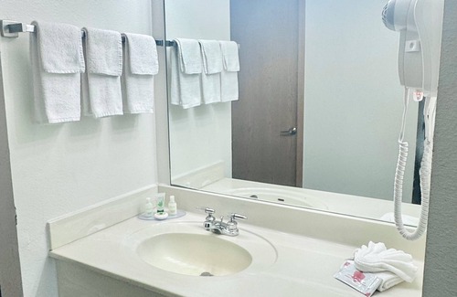 Branson Theater District Hotel | Scenic Hills Inn