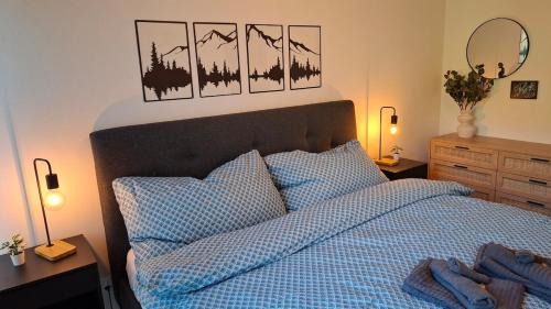 Lungern Apartamento | Scenic Holiday Apartment with Balcony Views