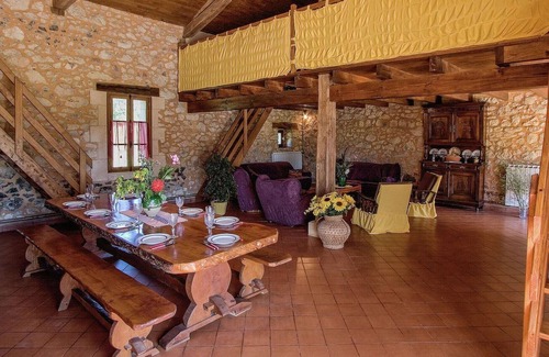 Biron Casa | La Villa pintoresca en Biron con la Piscina privada