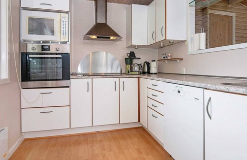 Hvidbjerg Strand Casa | Scenic Holiday Home in BÃ¸rkop near Sea