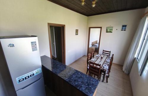 Chiatura Casa | Scenic Home Near Naguti