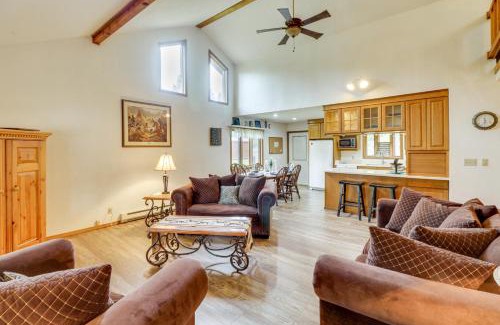 Rexford Casa | Scenic Kootenai Forest Home with Outdoor Living Area