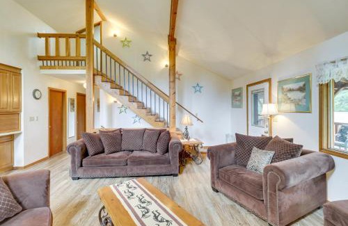 Rexford Casa | Scenic Kootenai Forest Home with Outdoor Living Area