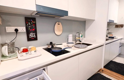 Taman Mutiara Apartamento | Scenic Kuala Lumpur Ekocheras condo with Pool Mall and Train