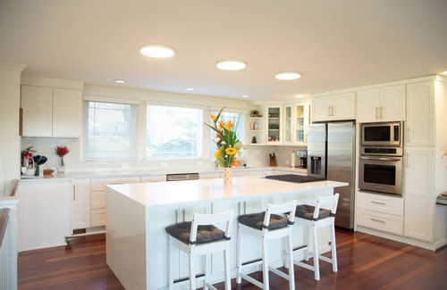 West End Casa | Scenic Lake View Home