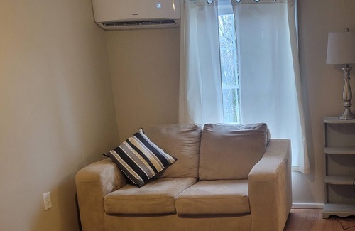 Glenburn Otro | Scenic Lookout - Two Room Suite, Quiet Contry