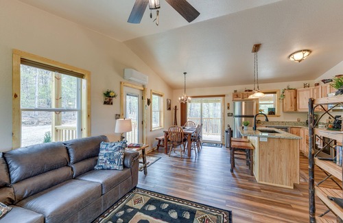 Murphy Cabina | Scenic Murphy Cabin w/ Hot Tub, Fire Pit & Views