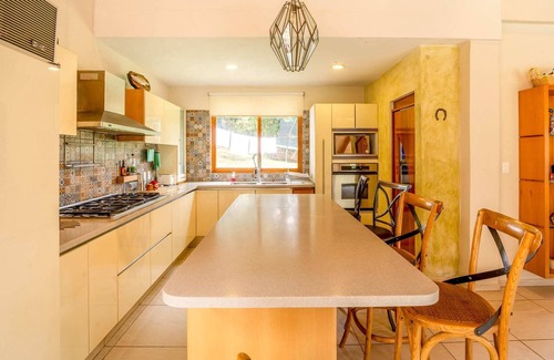 Tlalpan Casa | Scenic Paradise: Beautiful House in the Woods