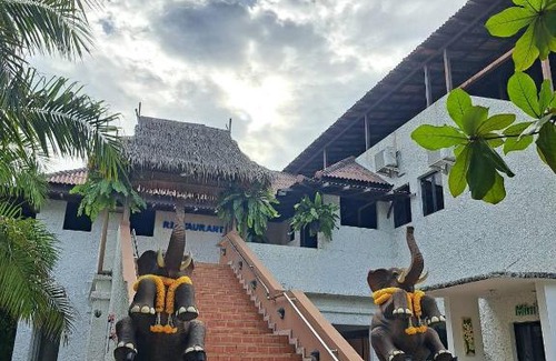 Huai Yai Hotel | Scenic Pool Villa and Resort Pattaya
