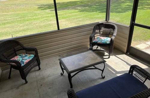 Nichols Condominio | Scenic Retreat - Spacious condo - 2 bedrooms, 2 full baths, loft, sleeps 7.