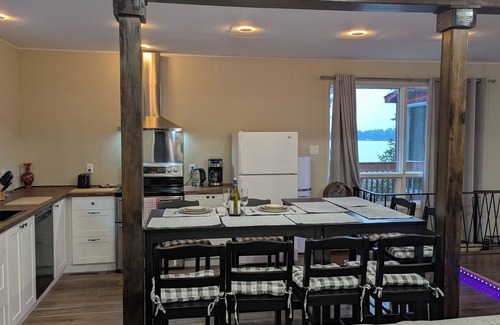 Champlain Casa | Scenic River House - private beach and dock for relaxing