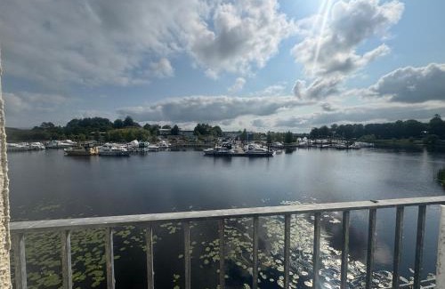 Cortober Casa | Scenic River Shannon Three bedroom house