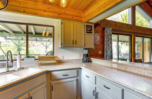 Junction City Casa | Scenic Riverfront Escape w/ Sauna in Junction City