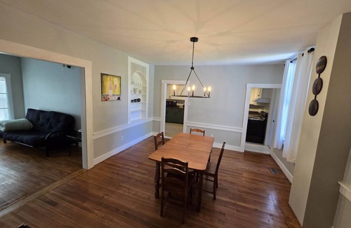 Shelburne Casa | Scenic Shelburne home. Central location close to Shelburne Harbour.