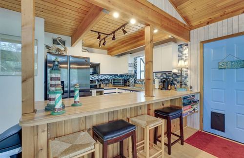 Siesta Key Cabaña | Scenic Siesta Key Home ~ 1 Mi to Village & Beach!