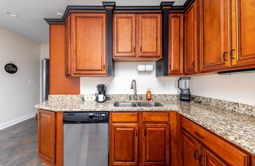 East Price Hill Casa | Scenic Skyline View- Downtown Cincy