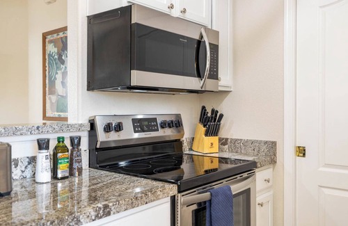 Fort McDowell Condominio | Scenic Snowbird Nest w/ Heated Pool and Hot Tub!