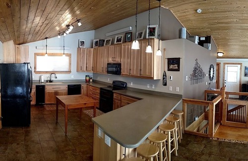 Drake Chalet De Esquí | Soledad escénica fuera del circuito turístico cerca de Estes Park / Rocky Mountain National Park