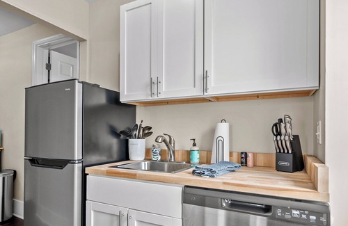 St. Charles Apartamento | Scenic South Main Apartment with Breathtaking Views for 3 Guests