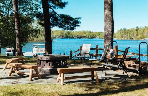 Mayfield Casa | Scenic Spider Lake Beach Resort Pontoon Rentals