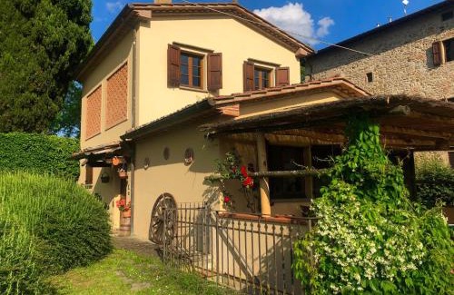 Monterchi Casa | Scenic Stay in Restored Retreat
