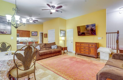 Westover Apartamento | Scenic Studio w/ Dock Access in Fayetteville!